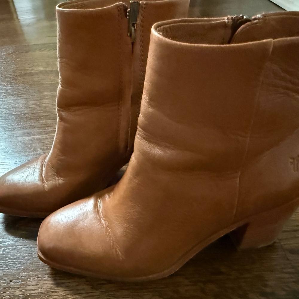 Frye Georgia Bootie, Size 6.5